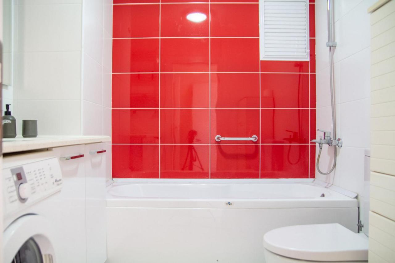 Lovely Flat Near Public Transportation In Smirne Esterno foto